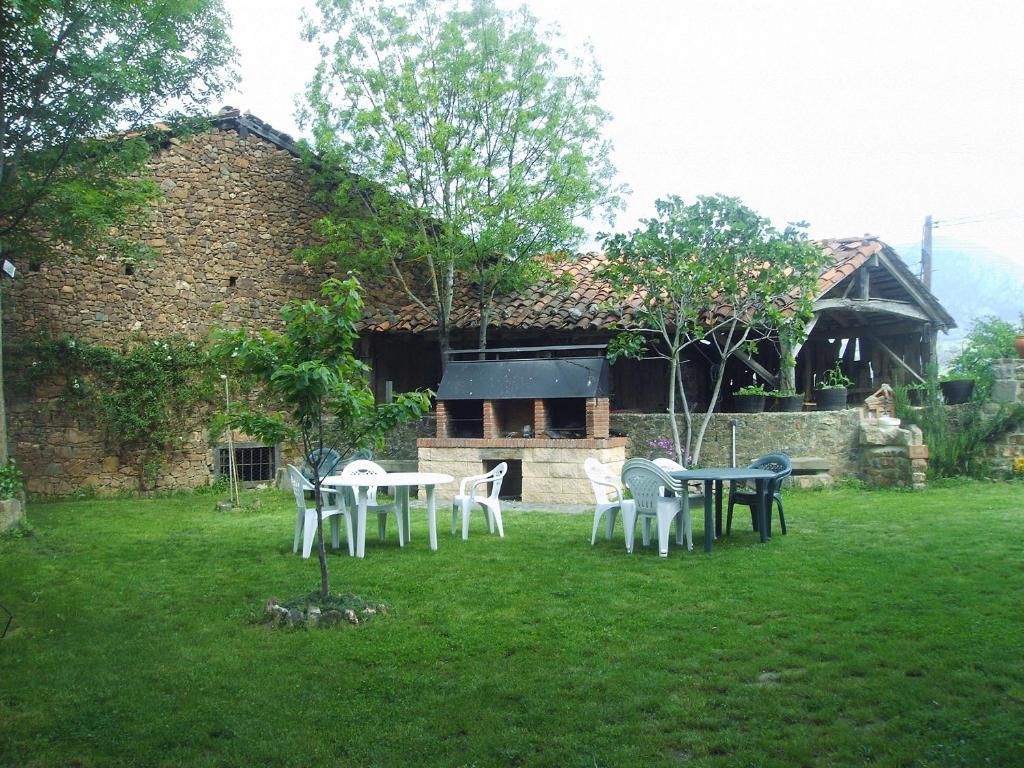 Casa Rural Josefina Aliezo Ngoại thất bức ảnh